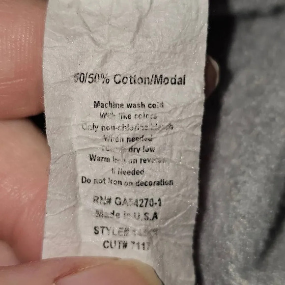 Soulcycle Soul Cycle‎ Womens Gray Camo Skull Crossbones Cropped Hoodie Medium - Picture 4 of 4